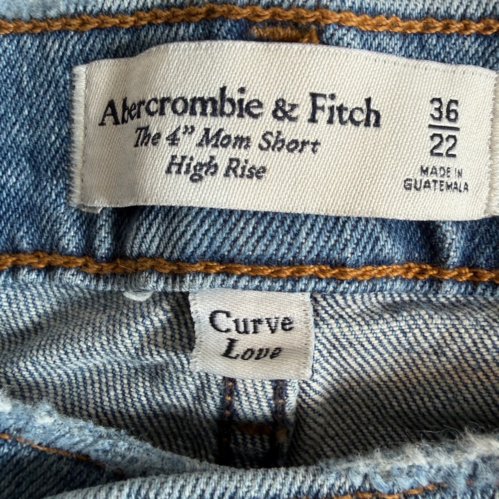 Abercrombie & Fitch Curve Love Mom Shorts 36 High Rise Distressed NWT 4” Denim - Picture 4 of 9